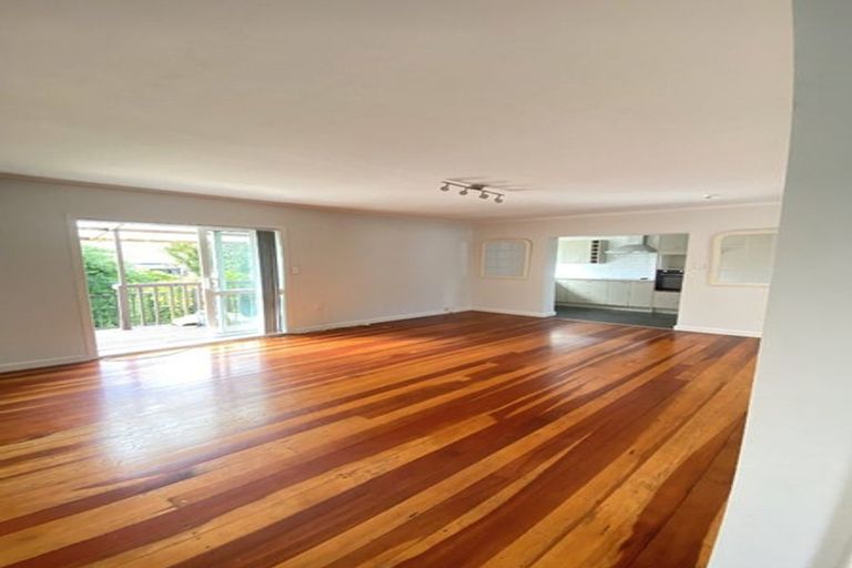 Photo of property in 1/28 Saxon Street, Waterview, Auckland, 1026