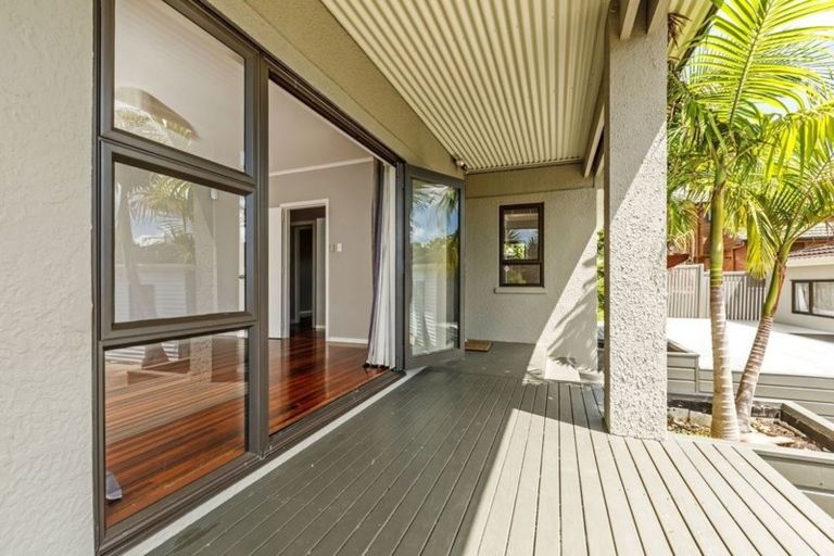 Photo of property in 1/36 Quebec Road, Milford, Auckland, 0620