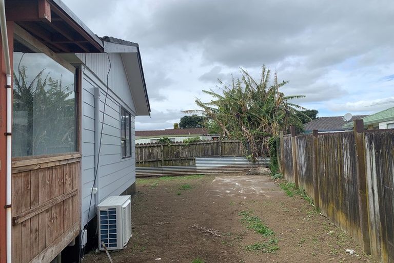 Photo of property in 1/10 Taitimu Drive, Weymouth, Auckland, 2103