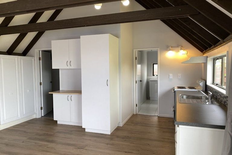 Photo of property in 10 Frances Street, Waikanae Beach, Waikanae, 5036