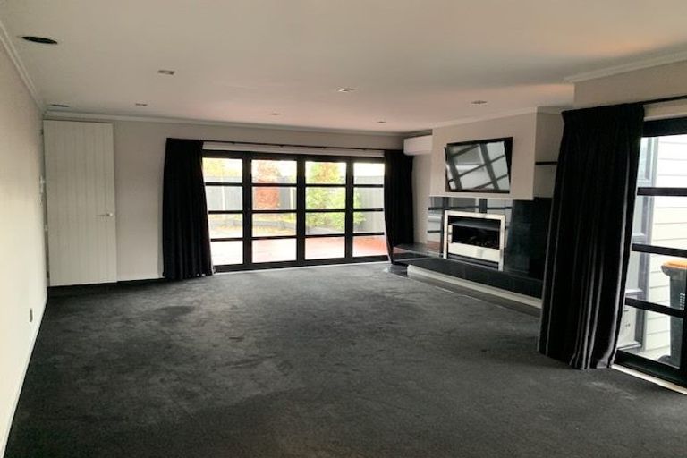 Photo of property in 7a Florence Avenue, Palmerston North, 4414