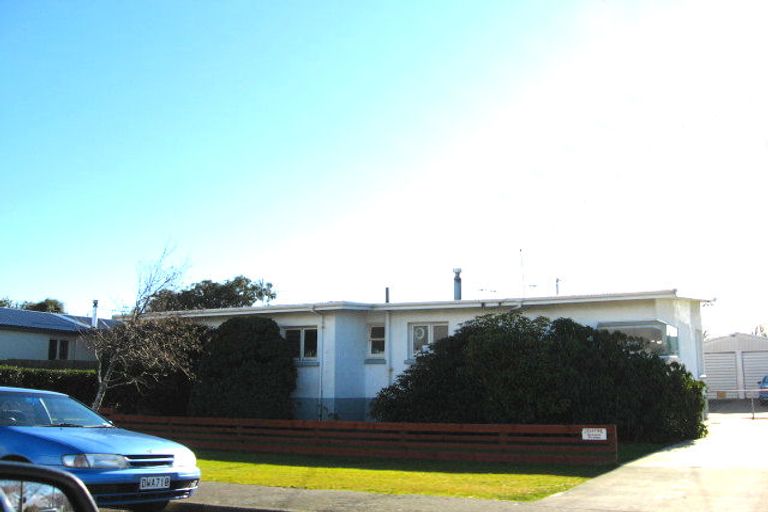 Photo of property in 60 Weka Street, Waikiwi, Invercargill, 9810