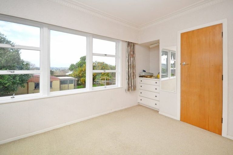 Photo of property in 28 Grassways Avenue, Pakuranga, Auckland, 2010