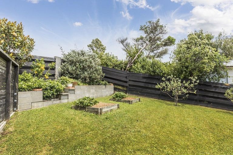 Photo of property in 1 Carvel Lane, Whitby, Porirua, 5024