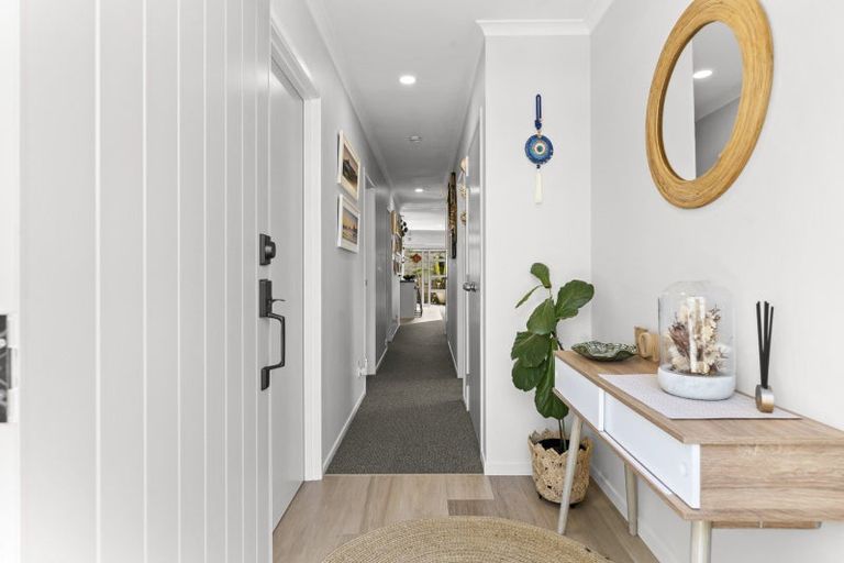 Photo of property in 4a Clerke Place, Marfell, New Plymouth, 4310