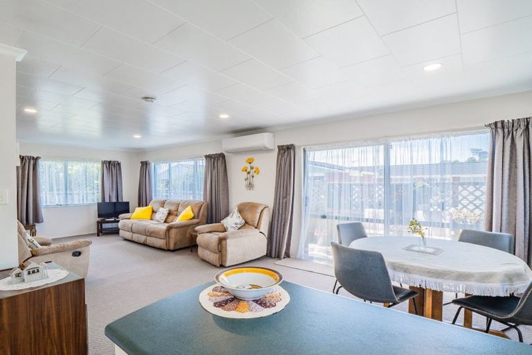 Photo of property in 33f Sanders Avenue, Westown, New Plymouth, 4310