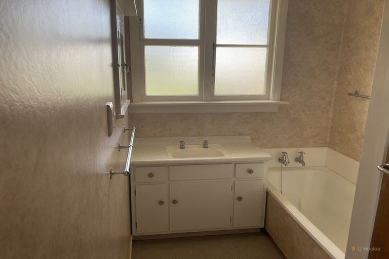 Photo of property in 8 Carlisle Street, Waimate, 7924