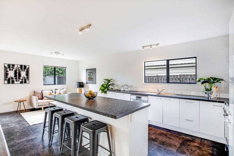 Photo of property in 8 Narada Place, Papatoetoe, Auckland, 2025