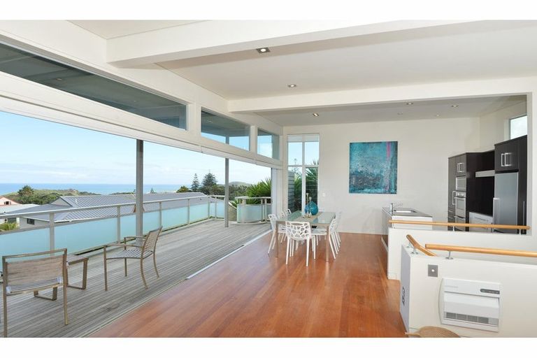 Photo of property in 34a Ripiro Drive, Baylys Beach, Dargaville, 0377