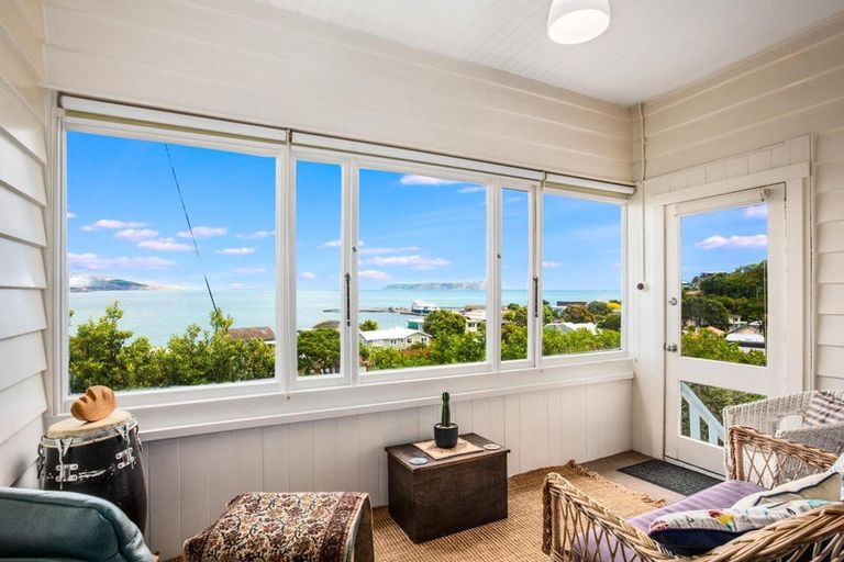 Photo of property in 162 Motuhara Road, Plimmerton, Porirua, 5026