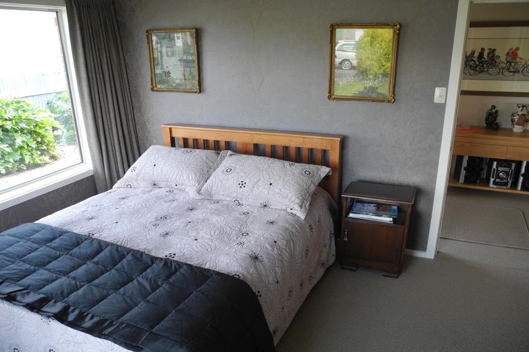 Photo of property in 90 High Street, Waimate, 7924