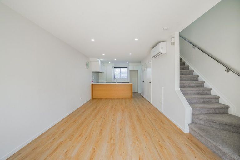 Photo of property in 4/8 Short Street, Papakura, 2110