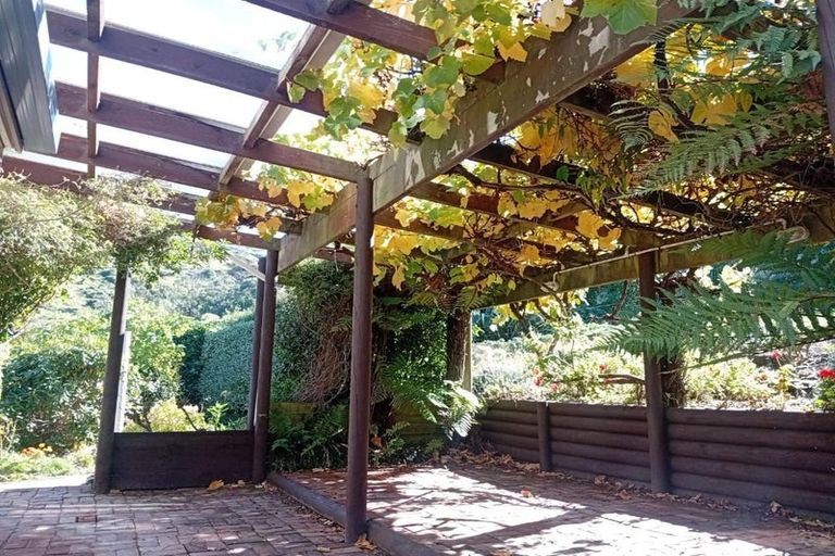 Photo of property in 10 Selwyn Parade, Lyttelton, 8082