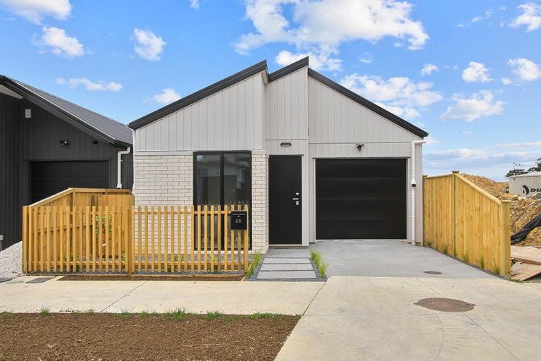 Photo of property in 68 Puwha Street, Massey, Auckland, 0614