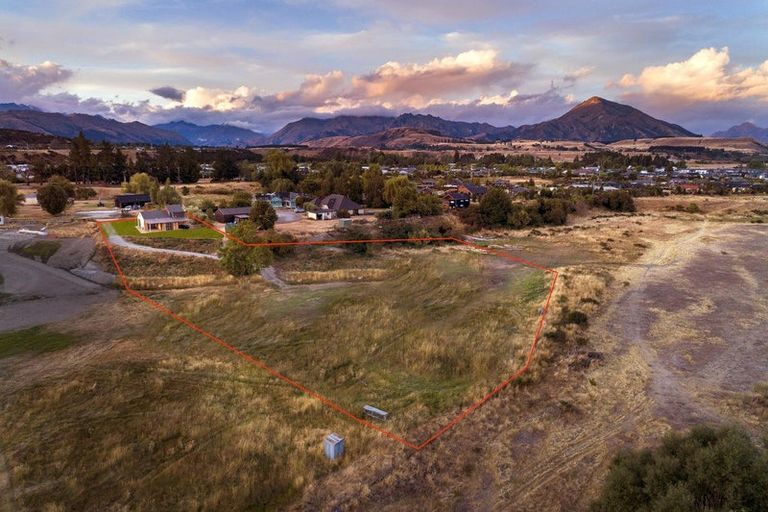 Photo of property in 2/19 Monteith Road, Albert Town, Wanaka, 9382