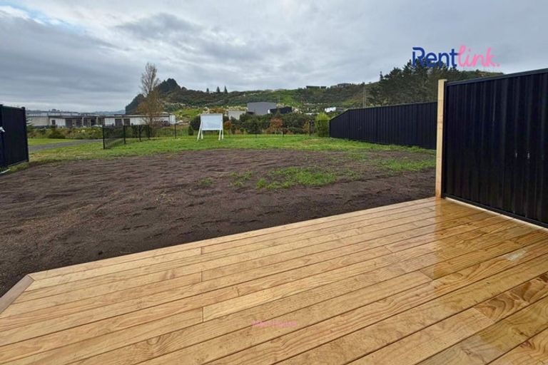 Photo of property in 85 Awataha Crescent, Pyes Pa, Tauranga, 3110