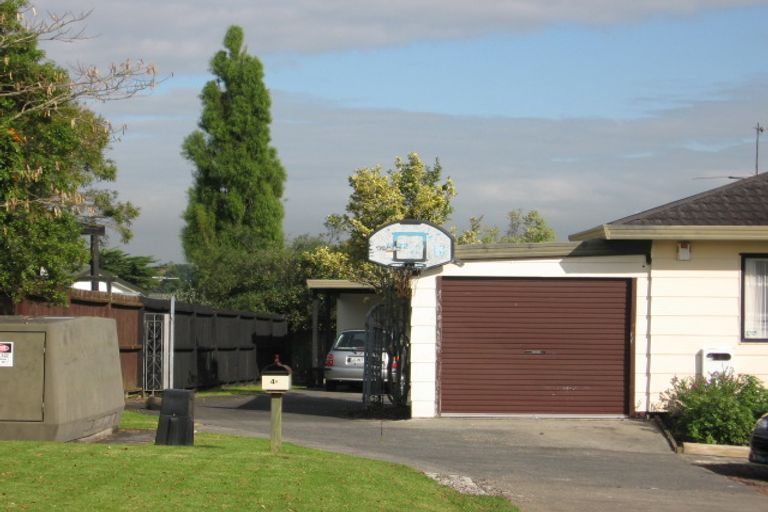 Photo of property in 2/4 Leven Lane, Totara Heights, Auckland, 2105