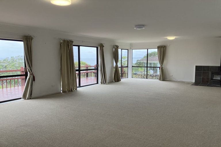 Photo of property in 886 Whangaparaoa Road, Manly, Whangaparaoa, 0930