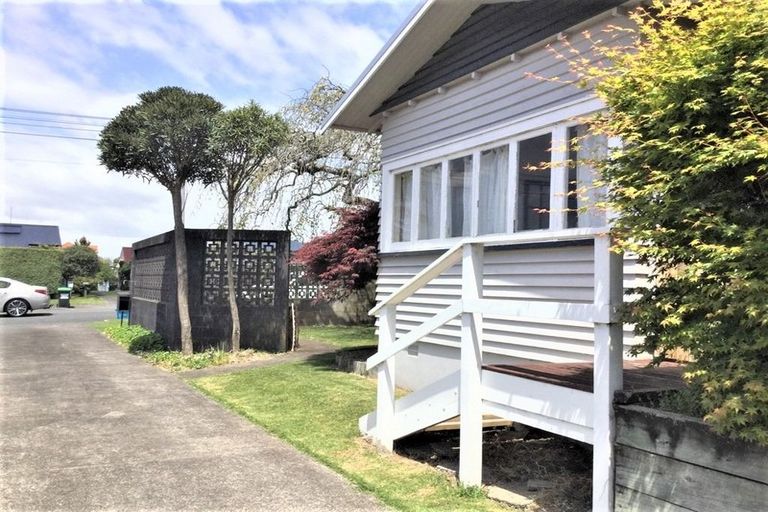 Photo of property in 385 Devonport Road, Tauranga South, Tauranga, 3112