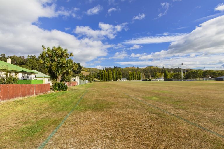 Photo of property in 15 Kent Street, Oamaru North, Oamaru, 9400