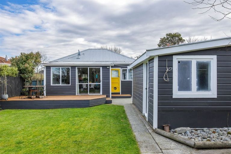 Photo of property in 30 Saint James Avenue, Papanui, Christchurch, 8053