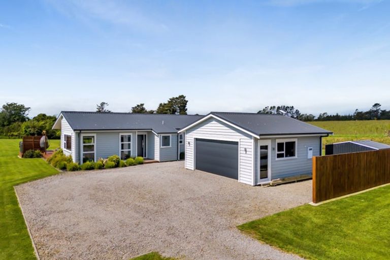 Photo of property in 1253 Upland Road, Egmont Village, Inglewood, 4386