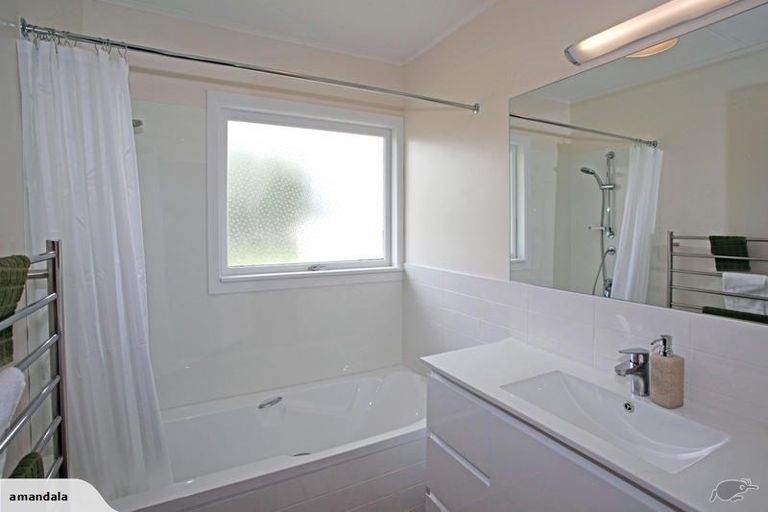 Photo of property in 39 Kaiwaka Road, Waiuku, 2123