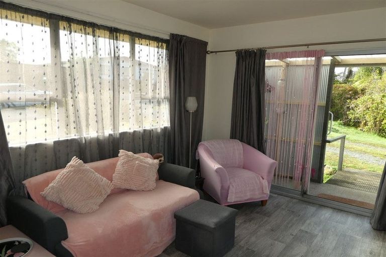 Photo of property in 9 Ballance Street, Runanga, 7803