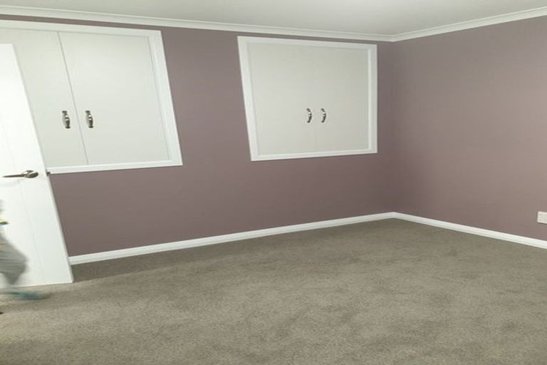 Photo of property in 111 Ruskin Road, Newlands, Wellington, 6037