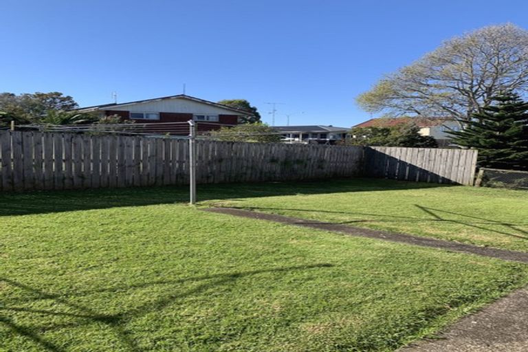 Photo of property in 2/34 Portadown Avenue, Pakuranga Heights, Auckland, 2010