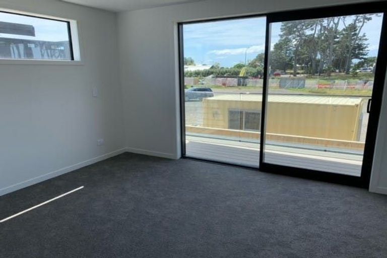 Photo of property in 8b Percy Road, Papamoa Beach, Papamoa, 3118