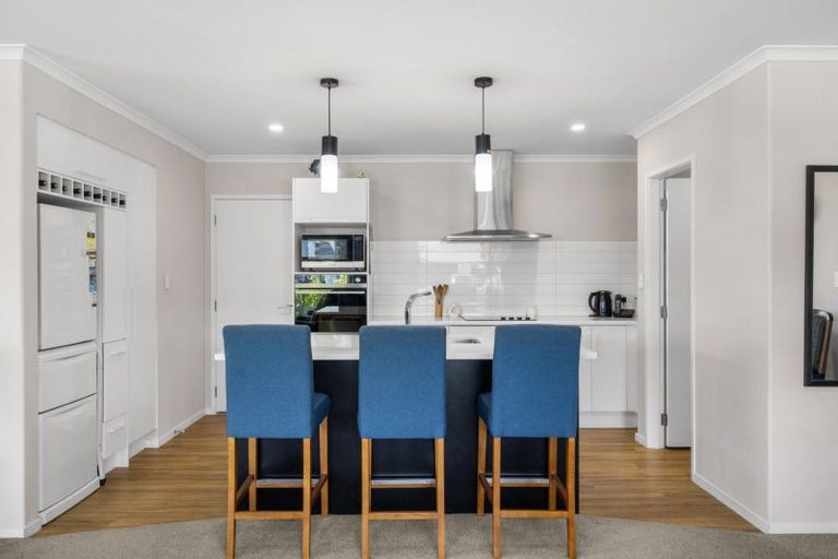 Photo of property in 70 Awataha Crescent, Pyes Pa, Tauranga, 3110