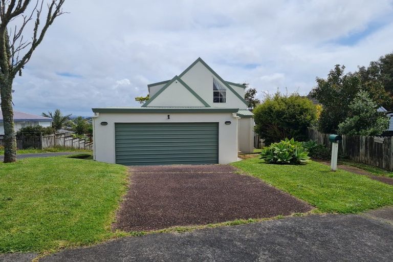Photo of property in 14 Redfern Lane, Glenfield, Auckland, 0629