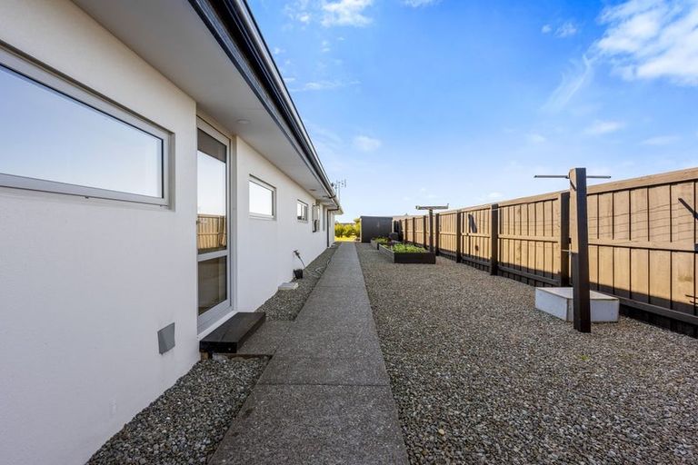 Photo of property in 5 Coopworth Mews, West Melton, 7618