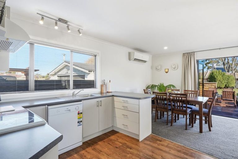 Photo of property in 90 Ascot Avenue, North New Brighton, Christchurch, 8083