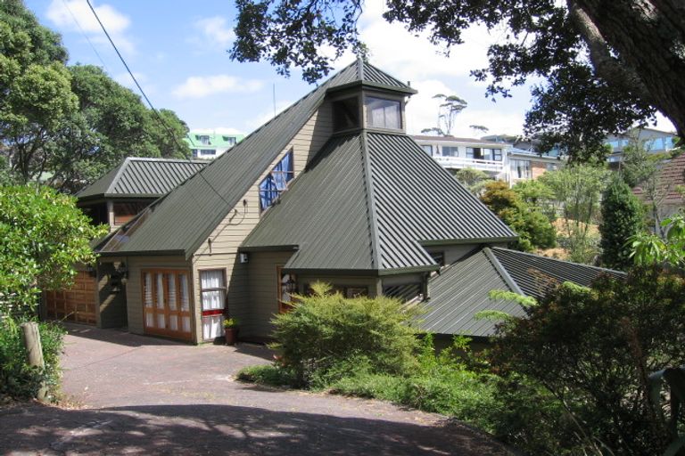 Photo of property in 20 Braemar Road, Castor Bay, Auckland, 0620