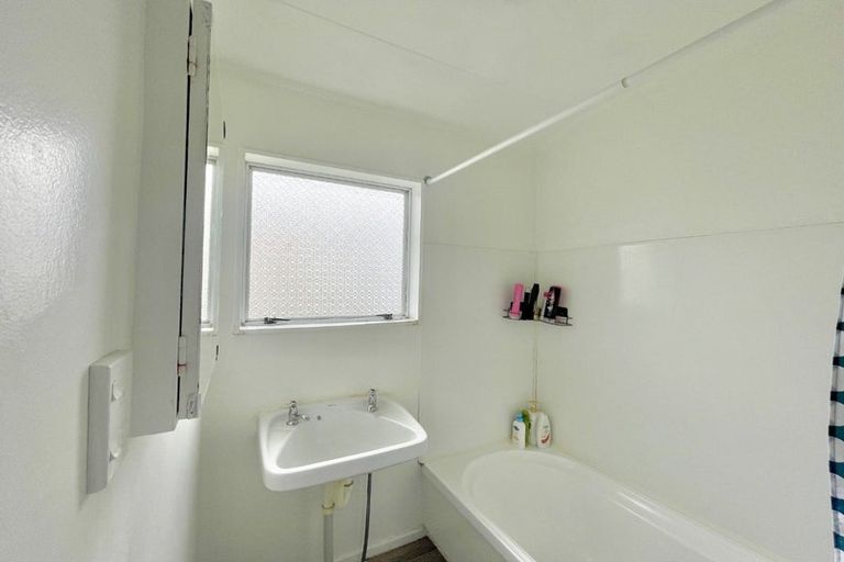 Photo of property in 14 Guy Avenue, Levin, 5510