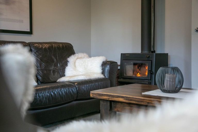 Photo of property in 8 Twin Willow Close, Cambridge, 3434