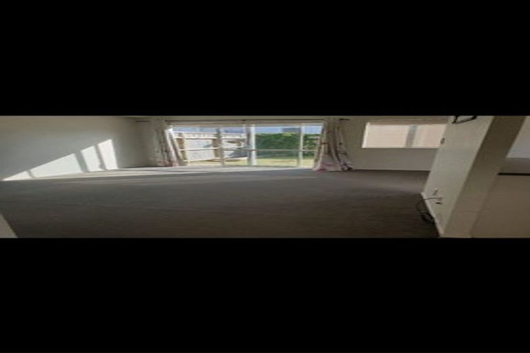 Photo of property in 18/45a Swanson Road, Henderson, Auckland, 0610