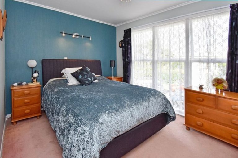 Photo of property in 151 Settlement Road, Papakura, 2110