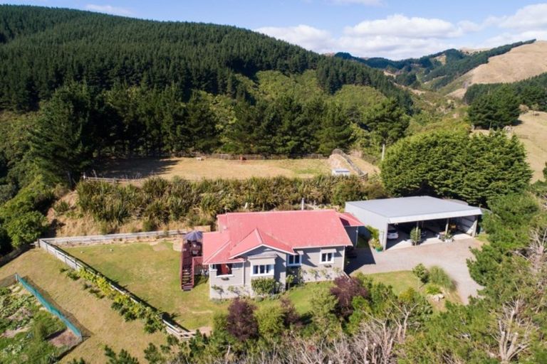 Photo of property in 104 Harrison Hill Road, Aokautere, Palmerston North, 4471