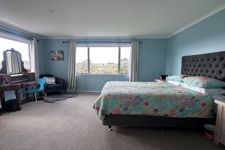 Photo of property in 10 Aberley Road, Schnapper Rock, Auckland, 0632