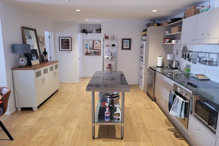 Photo of property in 1d/2 Dickens Street, Grey Lynn, Auckland, 1021