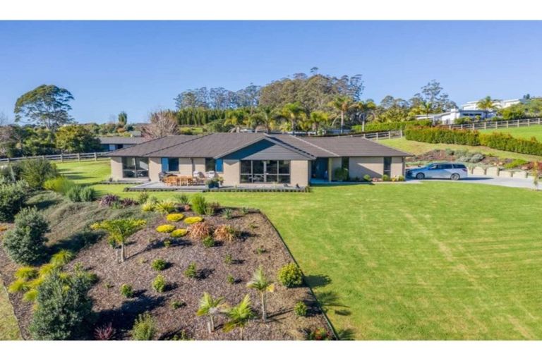Photo of property in 6 Riverbank Drive, Kerikeri, 0230
