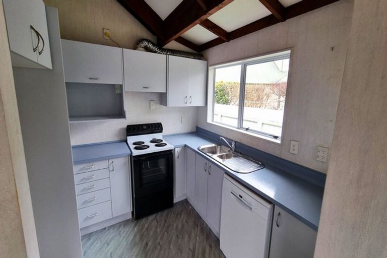 Photo of property in 90a Epuni Street, Epuni, Lower Hutt, 5011
