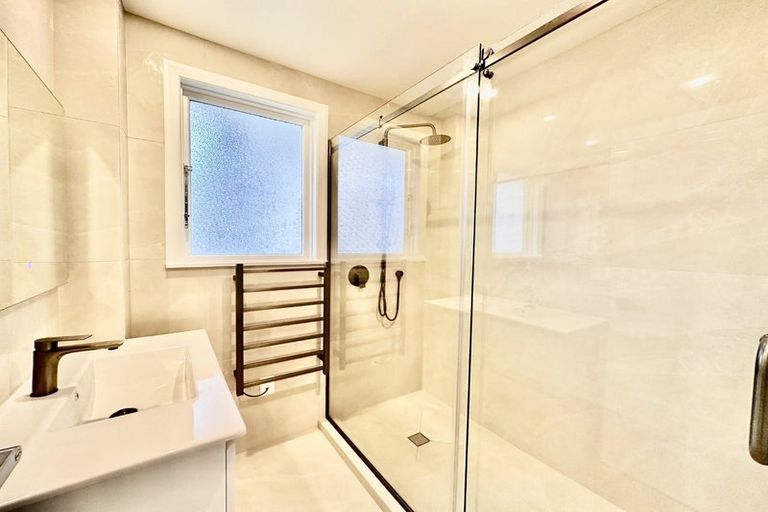 Photo of property in 42 Watts Road, Manurewa, Auckland, 2102