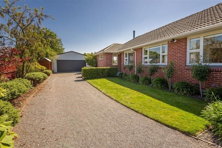 Photo of property in 61 Veitches Road, Casebrook, Christchurch, 8051