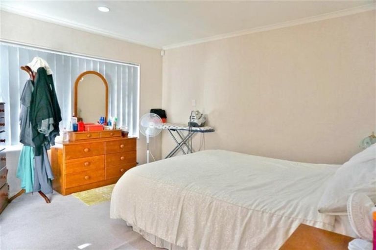 Photo of property in 45 Magic Way, Randwick Park, Auckland, 2105