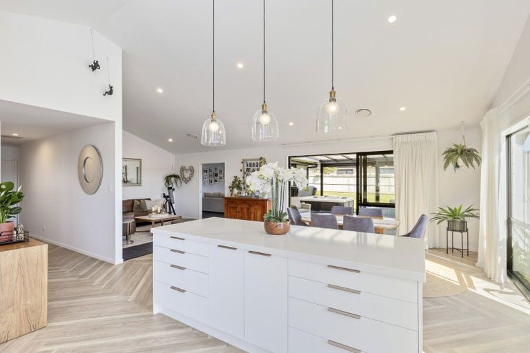 Photo of property in 39 Aratapu Street, Waitara, 4320