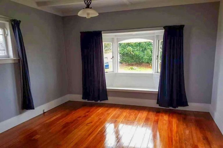 Photo of property in 47 Karioitahi Road, Waiuku, 2683